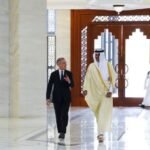 نخست‌وزیر کانادا مارک کارنی گفته که از «افزایش تنش» آمریکا در موضوع خرید گرینلند نگران است. ایالات متحده اعلام کرده که بر هشت کشور اروپایی مخالف این طرح، تعرفه ۱۰ درصدی اعمال می‌کند و این رقم ممکن است تا ۲۵ درصد افزایش یابد. کارنی هشدار داده که این اقدام می‌تواند روابط بین‌المللی را بی‌ثبات کند.