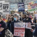 گردهم‌آیی گستردهٔ محصلان در تورنتو علیه کاهش کمک‌هزینه‌های OSAP